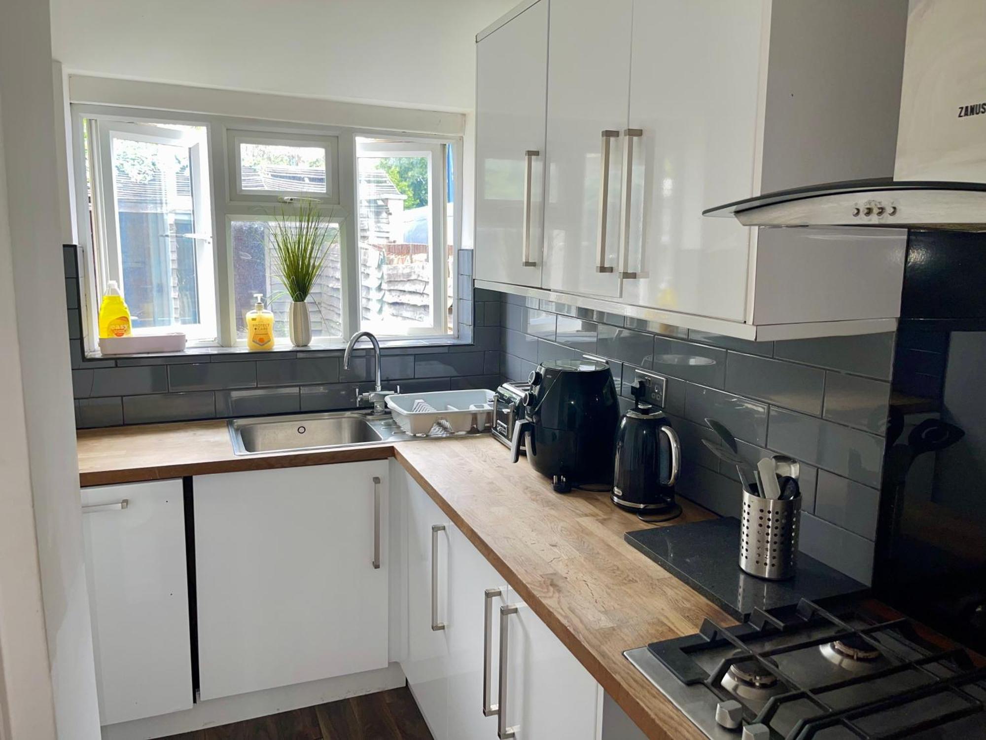 Spacious 2 Bedroom With Garden And Driveway Near Wimbledon Апартаменты *